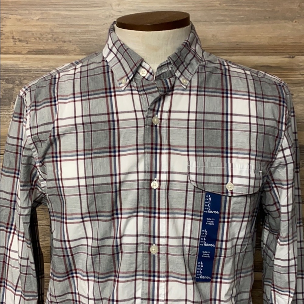 GAP Slim Fit Casual Button Down Shirt NWT V7 - Picture 2 of 3
